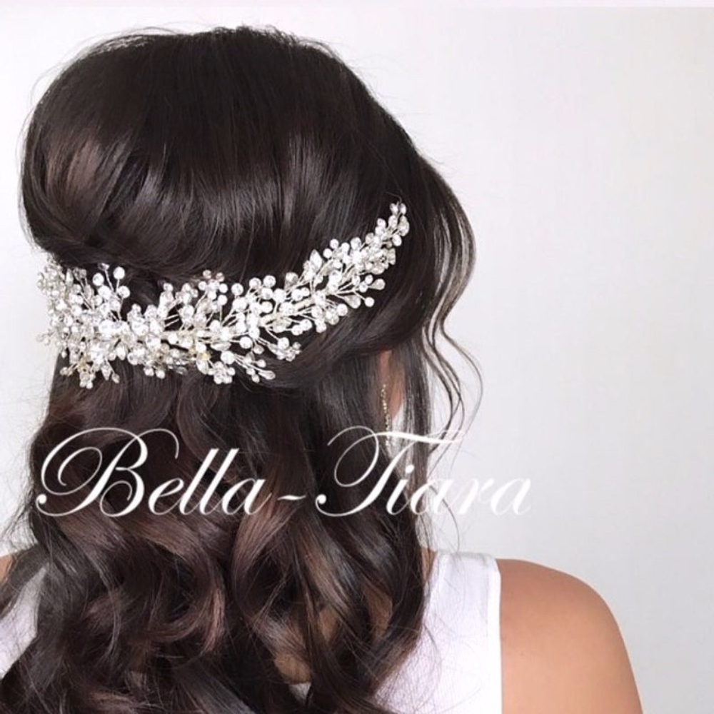 Swarovski Crystal wedding headpiece hairvine NEW